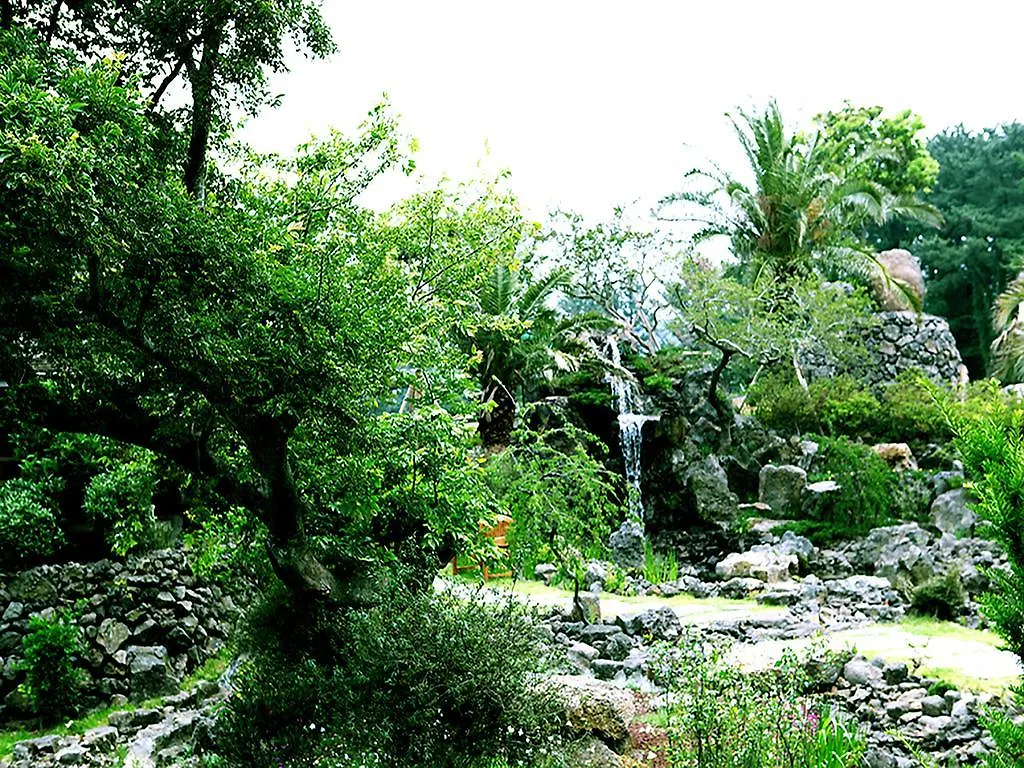 Jeju Yangtte Farm Hotel Resort